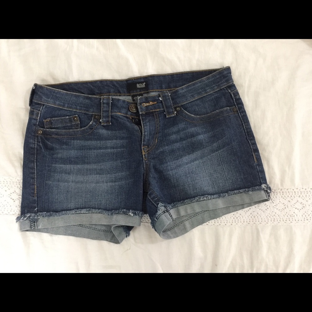 Jean shorts!